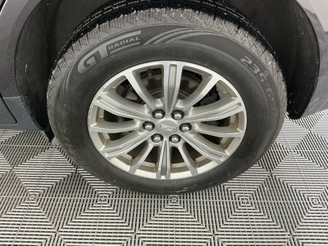 used 2017 Cadillac XT5 car, priced at $12,968