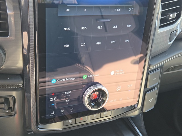 New 2025 Ford F-150 Lightning Platinum 4D Crew Cab