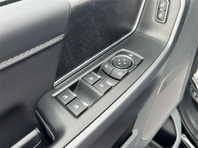 2025 Ford F-150 Lightning photo 11