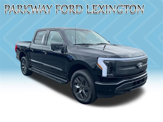 2025 Ford F-150 Lightning photo 3
