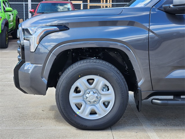 2026 Toyota Tundra SR CrewMax photo 4