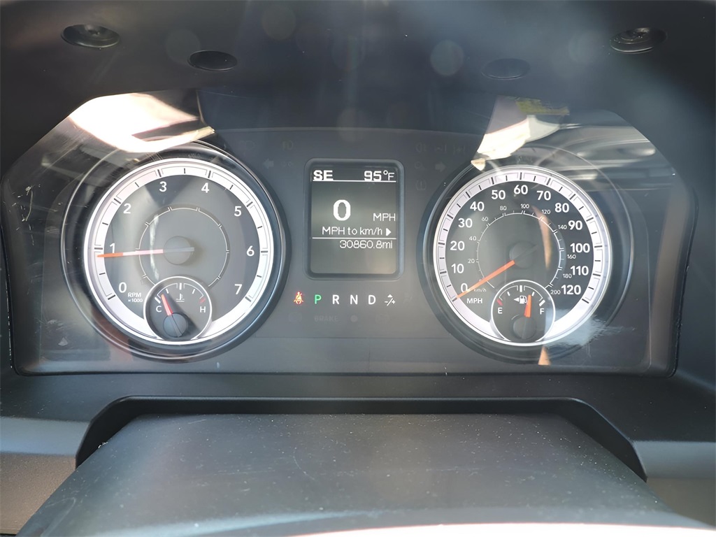2022 Bright White Clearcoat Ram 1500 Classic SLT 4X4 Truck