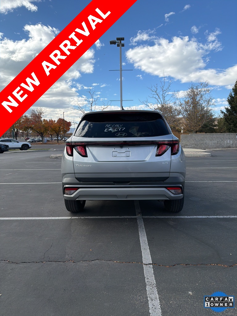 2025 Hyundai Tucson SEL photo 2