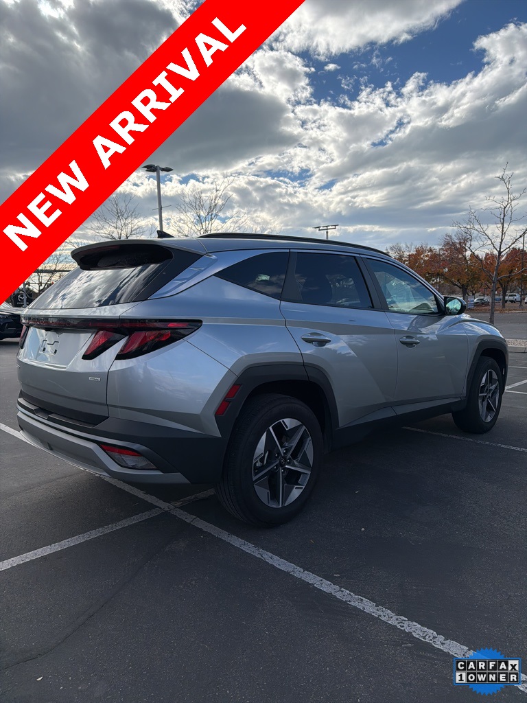 2025 Hyundai Tucson SEL photo 3