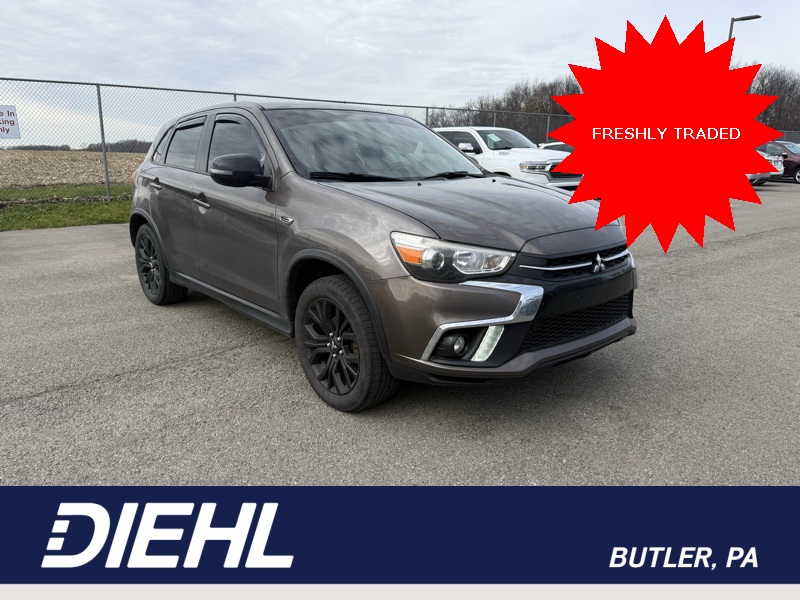 2019 Mitsubishi Outlander Sport LE's photo