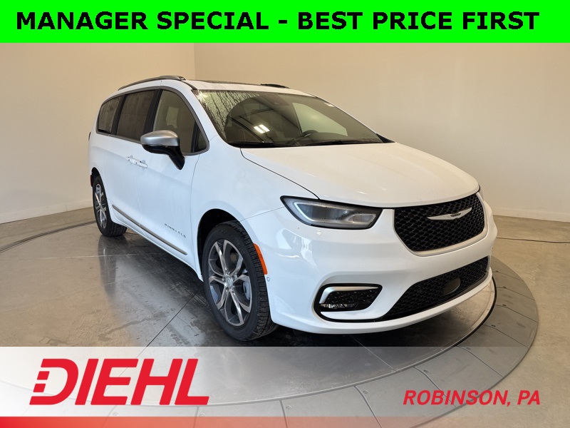 2026 Chrysler Pacifica Pinnacle's photo