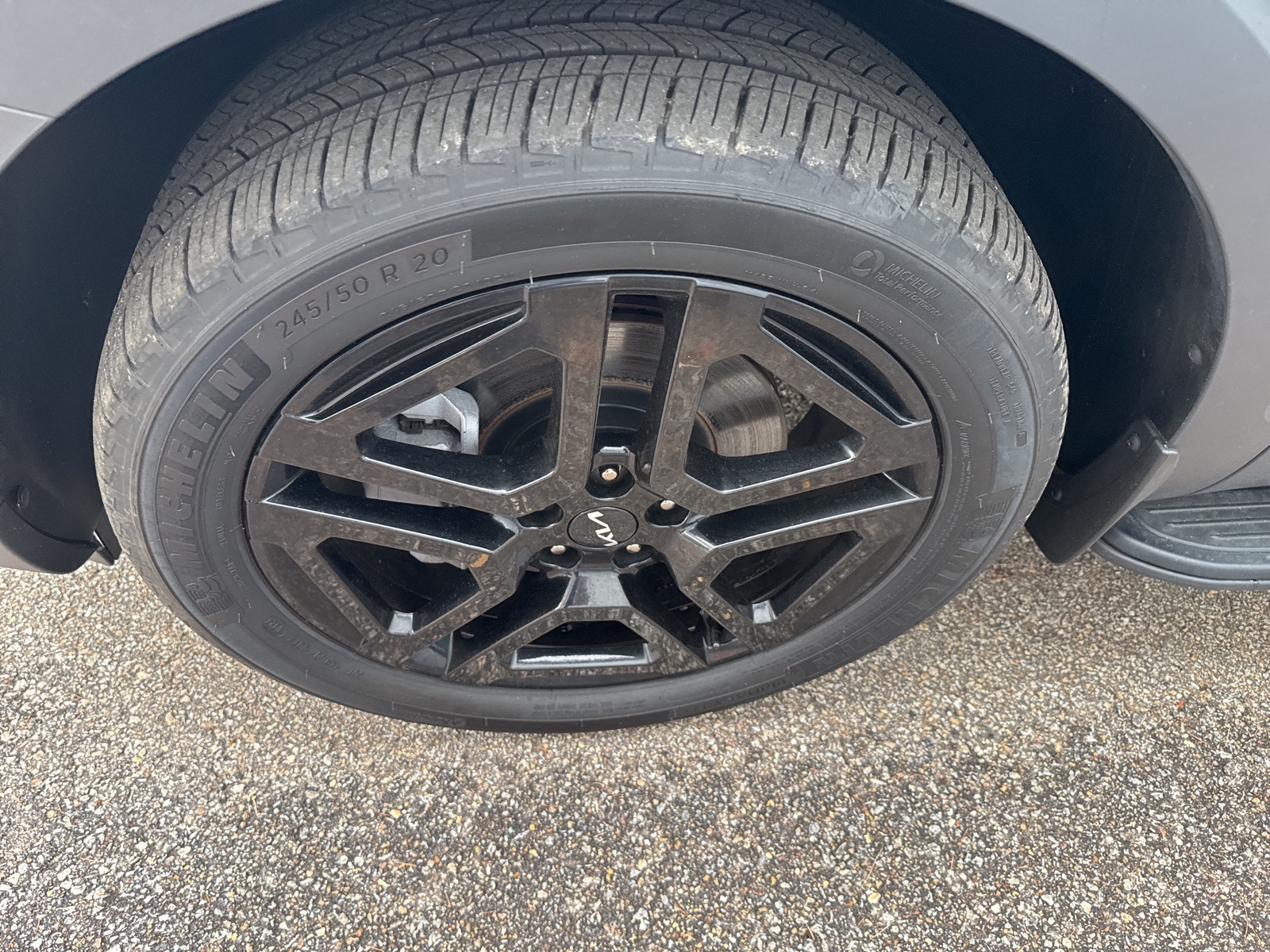 2024 Wolf Gray Kia Telluride SX X-Line AWD SUV