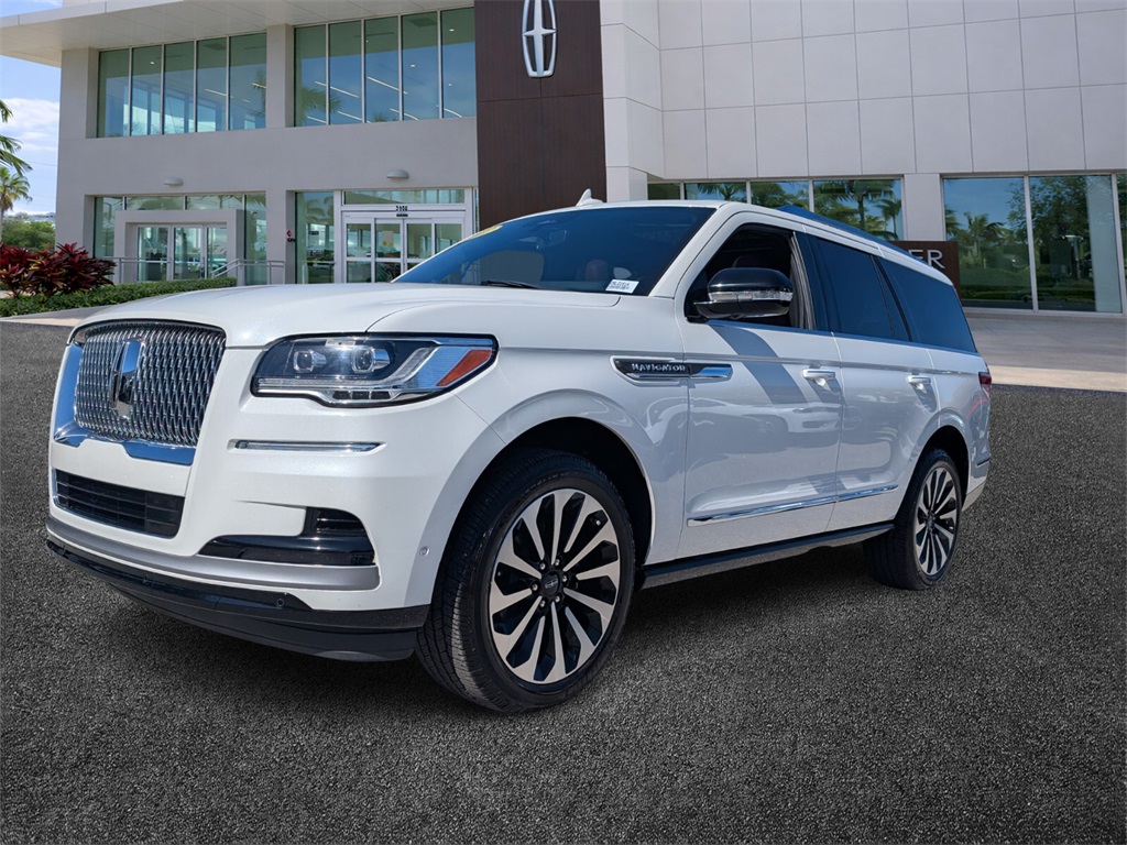 used 2022 Lincoln Navigator car, priced at $49,878