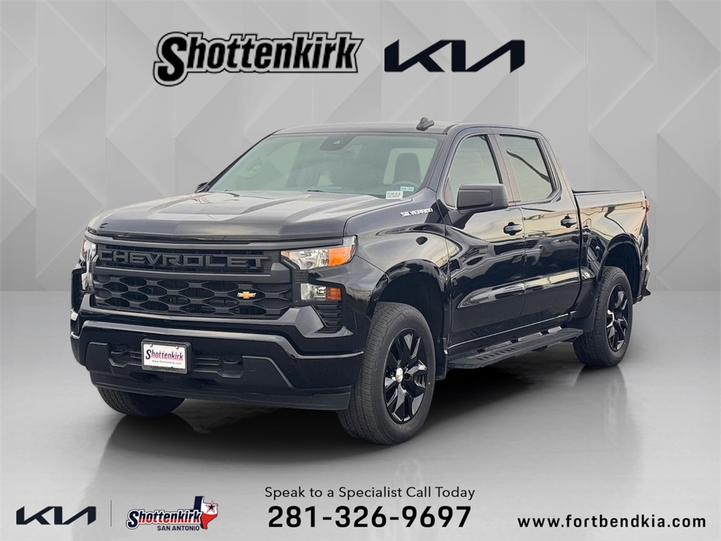2023 Chevrolet Silverado Base's photo