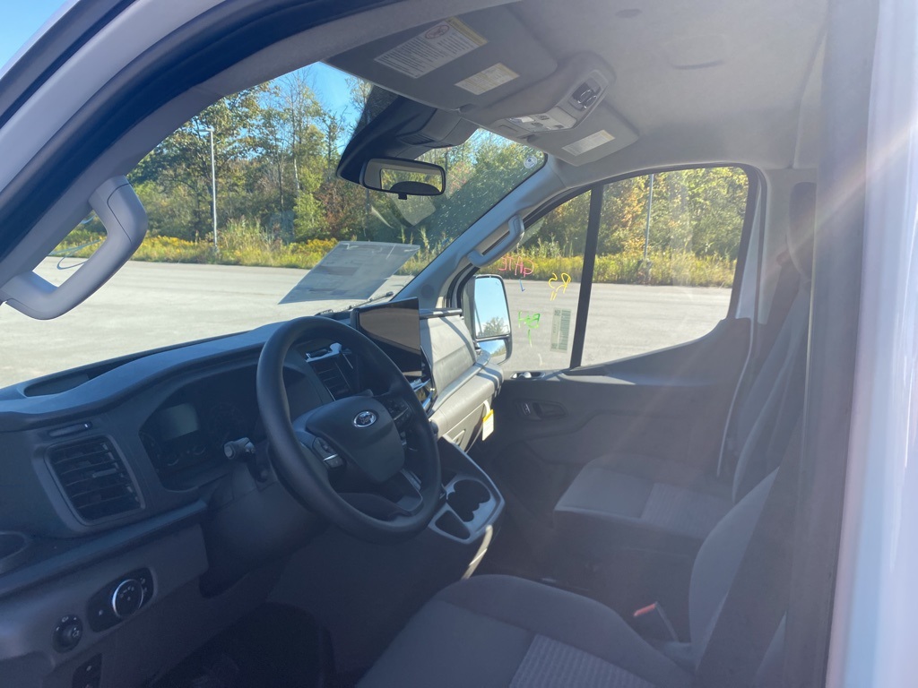 2025 Ford Transit photo 3