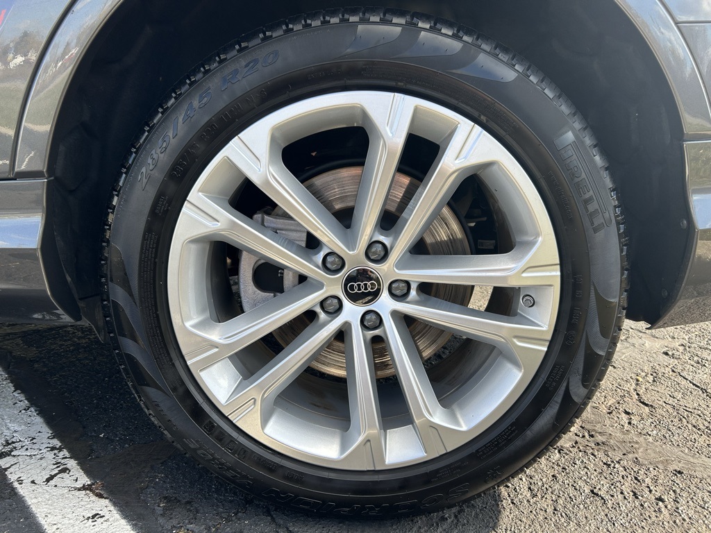 used 2025 Audi Q7 car, priced at $54,199