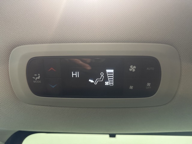 used 2023 Chrysler Pacifica car, priced at $24,999