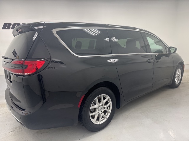 used 2023 Chrysler Pacifica car, priced at $24,999