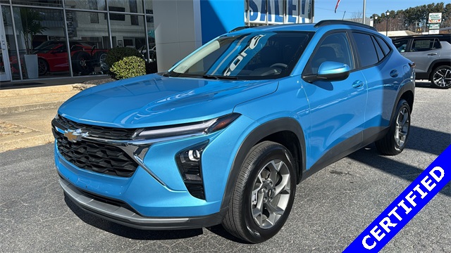 used 2025 Chevrolet Trax car, priced at $21,254