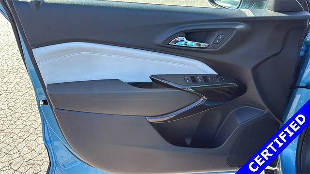 used 2025 Chevrolet Trax car, priced at $21,254