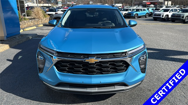 used 2025 Chevrolet Trax car, priced at $21,254