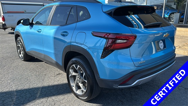 used 2025 Chevrolet Trax car, priced at $21,254