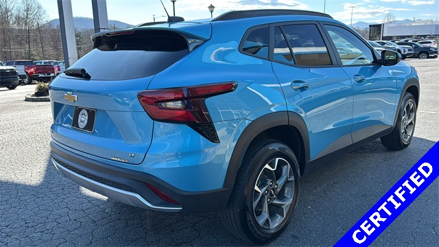 used 2025 Chevrolet Trax car, priced at $21,254