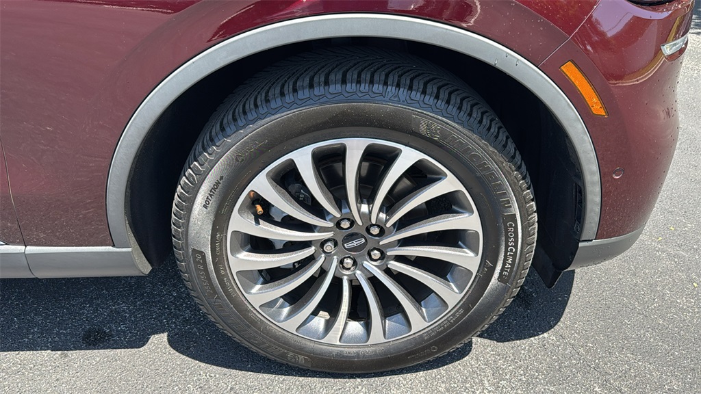 2020 Burgundy Velvet Metallic Tinted Clearcoat Lincoln Aviator Reserve AWD SUV