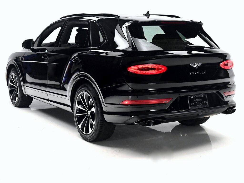 2025 Bentley Bentayga V8 photo 6