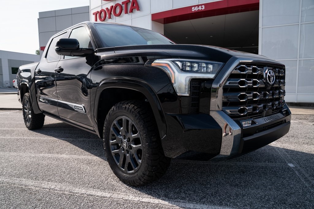 2025 Toyota Tundra Platinum CrewMax photo 9