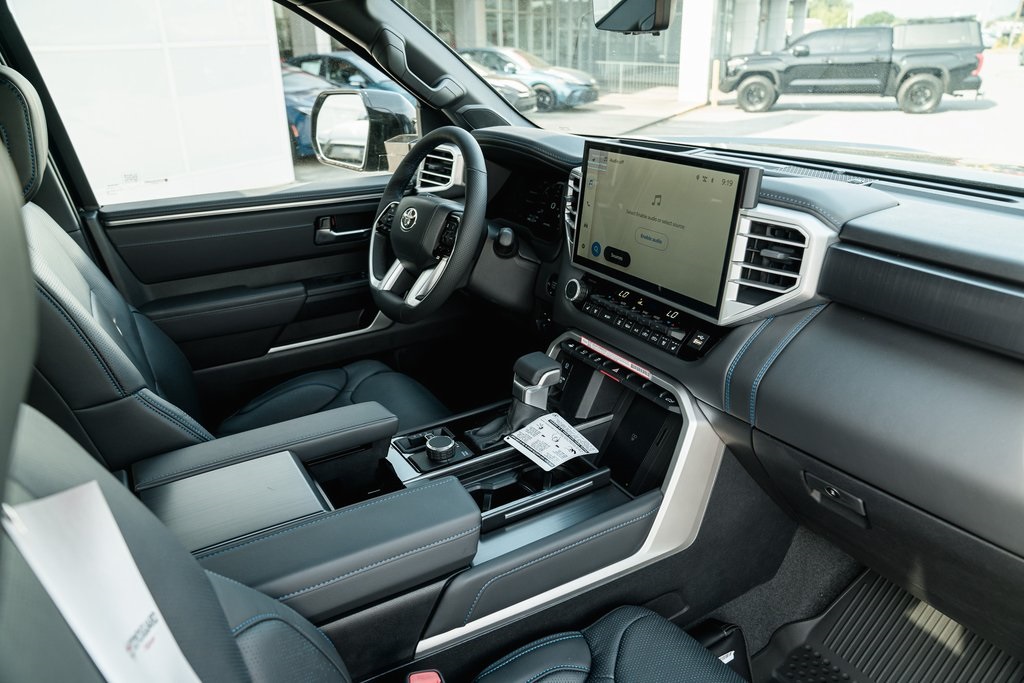 2025 Toyota Tundra Platinum CrewMax photo 11
