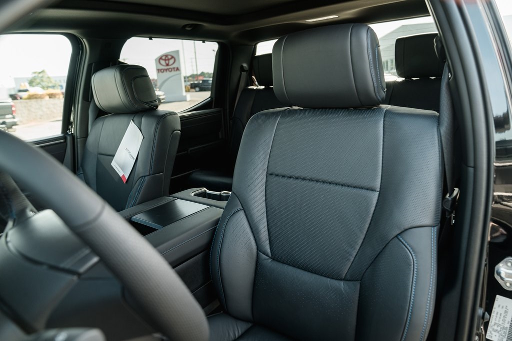 2025 Toyota Tundra Platinum CrewMax photo 26