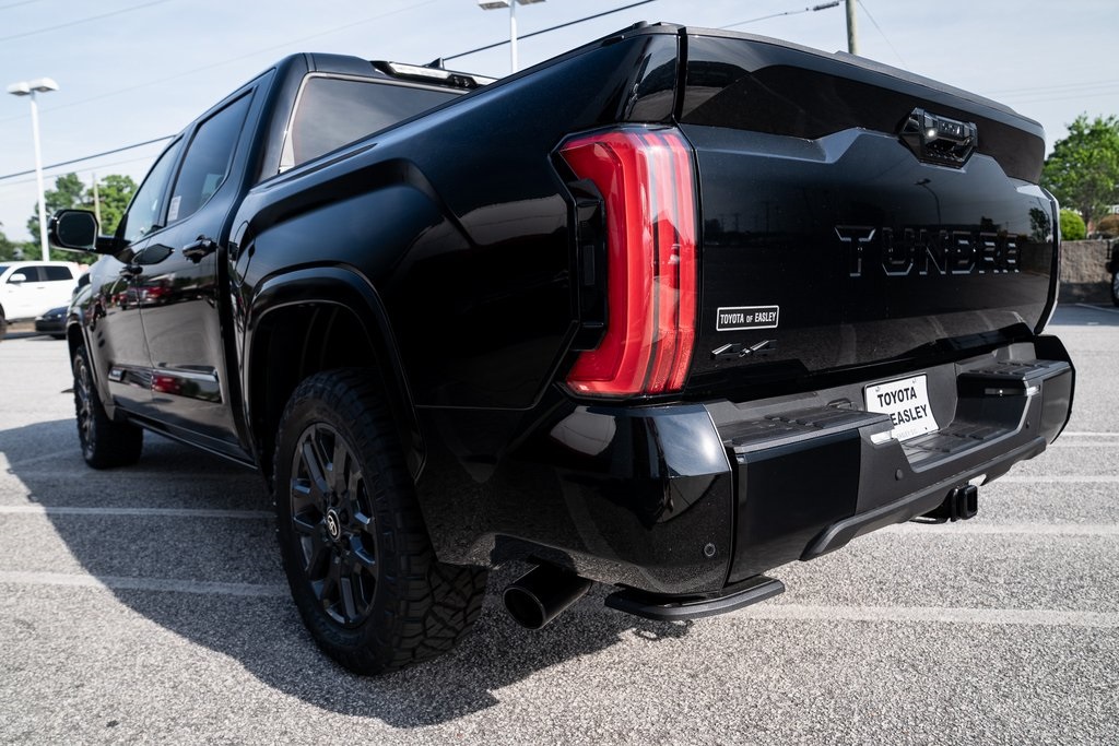 2025 Toyota Tundra Platinum CrewMax photo 4
