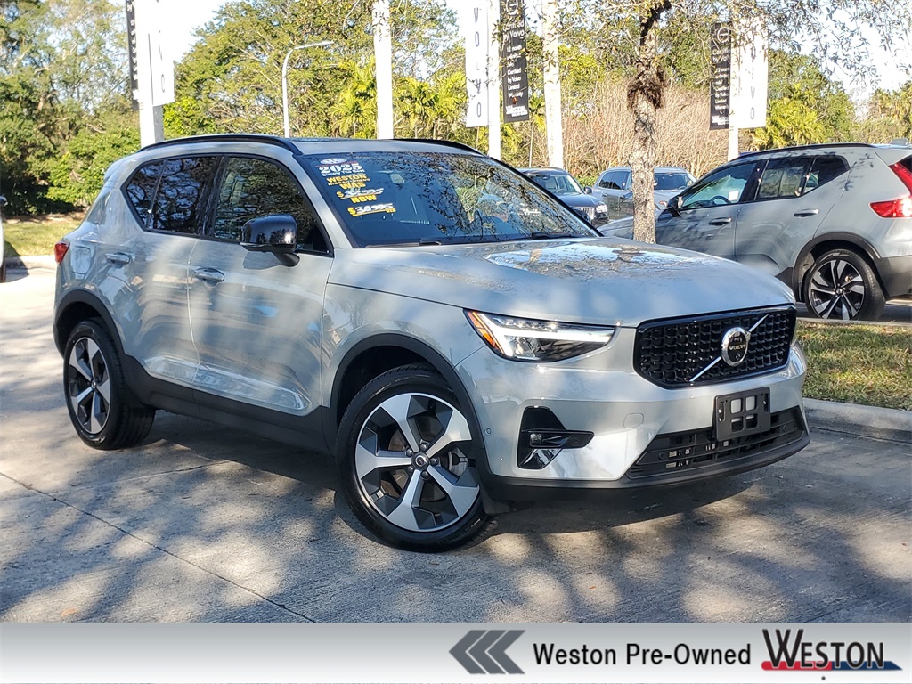 used 2025 Volvo XC40 car, priced at $30,995
