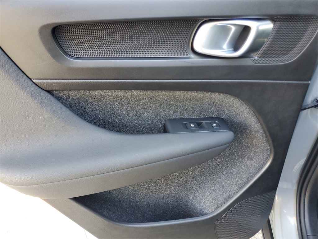 used 2025 Volvo XC40 car, priced at $30,995