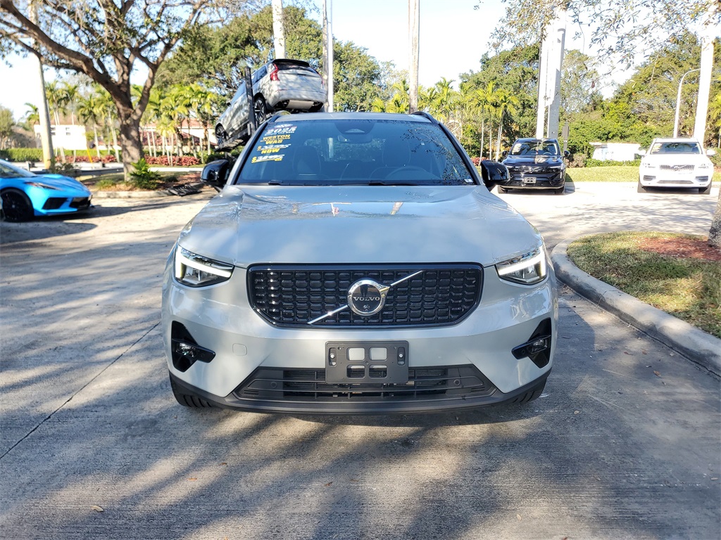 used 2025 Volvo XC40 car, priced at $30,995