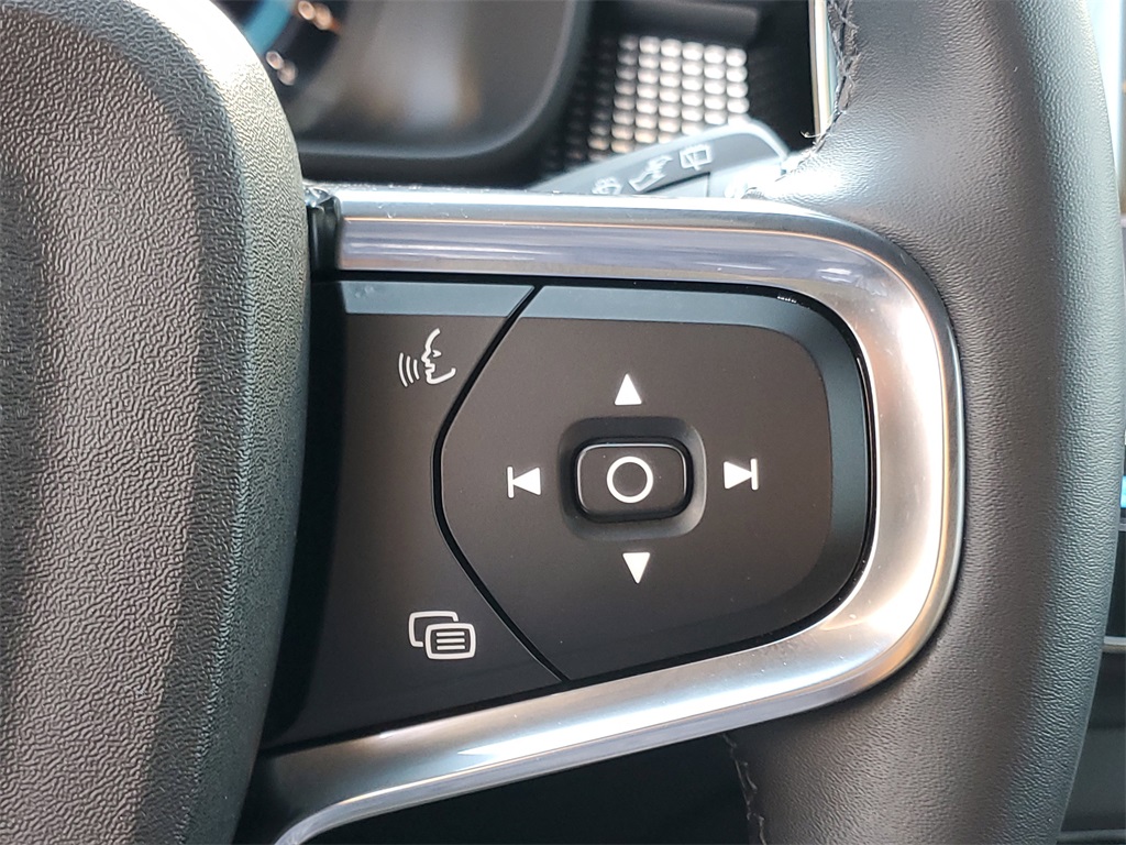 used 2025 Volvo XC40 car, priced at $30,995