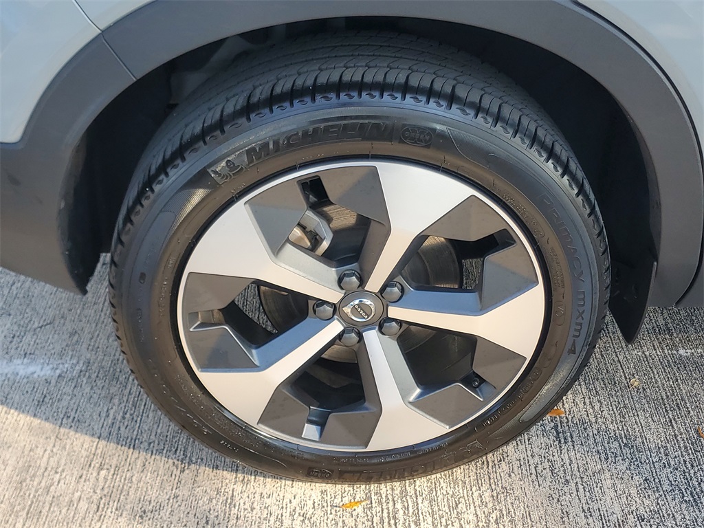 used 2025 Volvo XC40 car, priced at $30,995