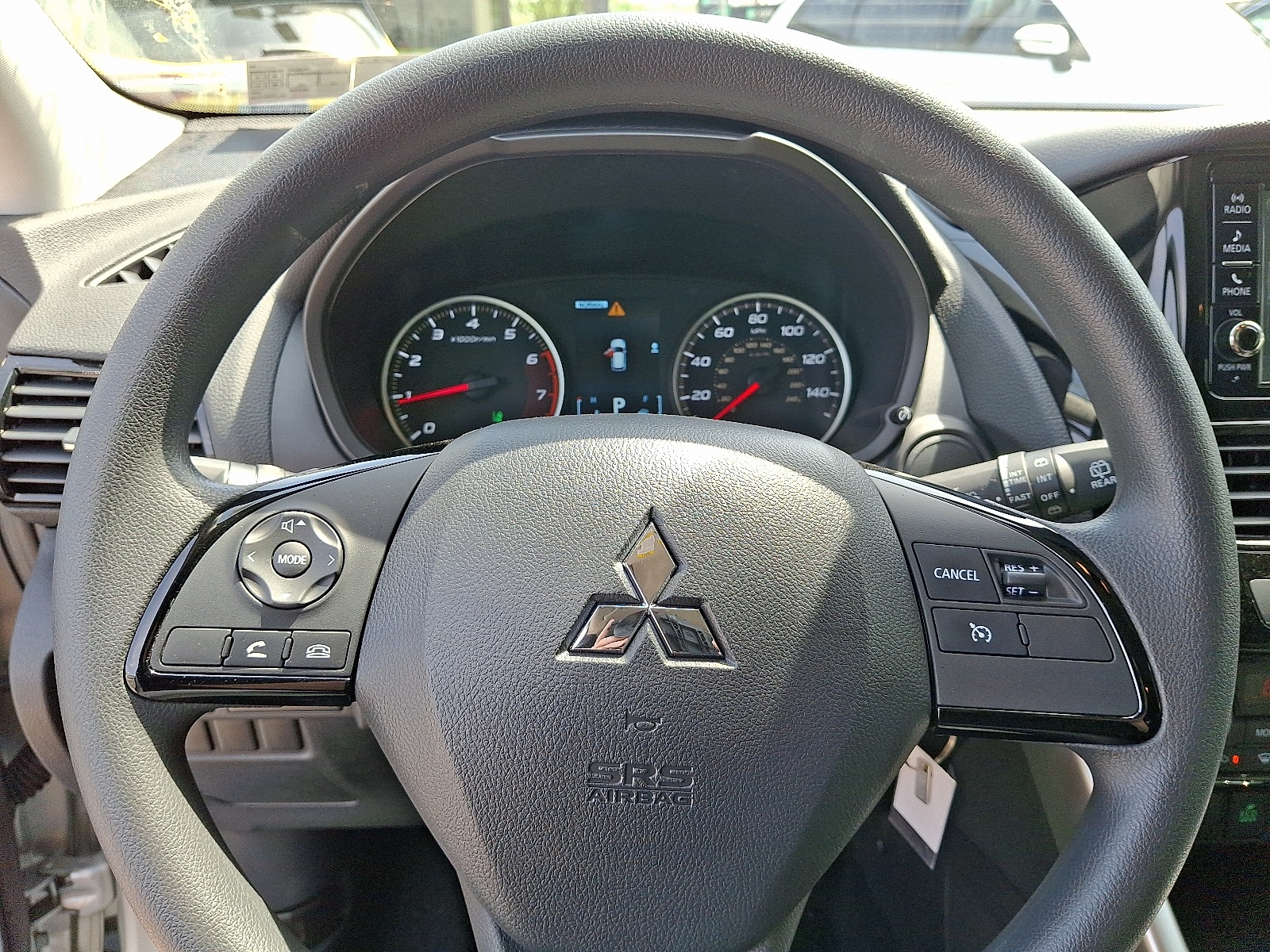 2025 Mitsubishi Eclipse Cross ES photo 16