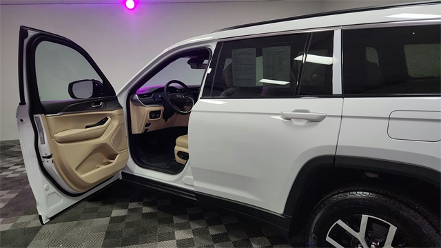 2025 Jeep Grand Cherokee L Limited RWD 2025 Jeep Grand Cherokee L Limited RWD