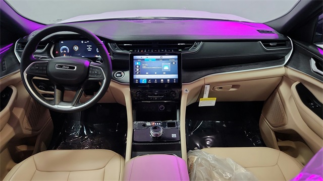 2025 Jeep Grand Cherokee L Limited RWD 2025 Jeep Grand Cherokee L Limited RWD