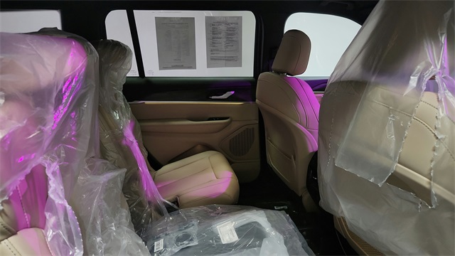 2025 Jeep Grand Cherokee L Limited RWD 2025 Jeep Grand Cherokee L Limited RWD