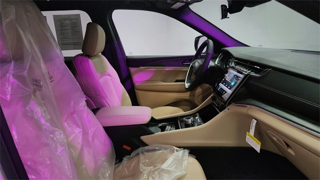 2025 Jeep Grand Cherokee L Limited RWD 2025 Jeep Grand Cherokee L Limited RWD