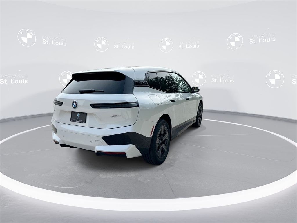 iX xDrive50