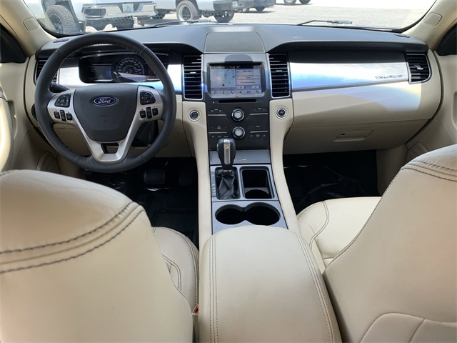 2018 White Platinum Ford Taurus SEL FWD Sedan
