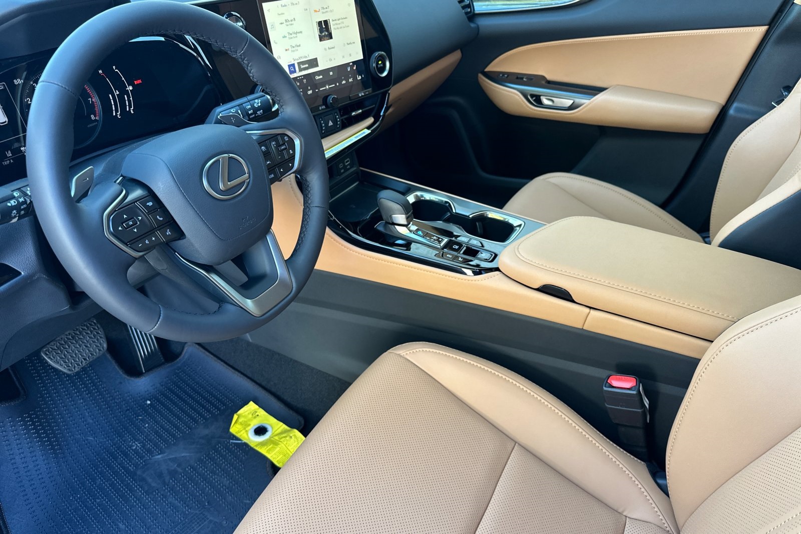 2026 Lexus NX 350 Premium AWD photo 6