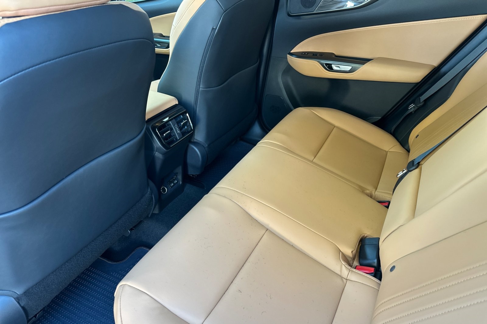 2026 Lexus NX 350 Premium AWD photo 8