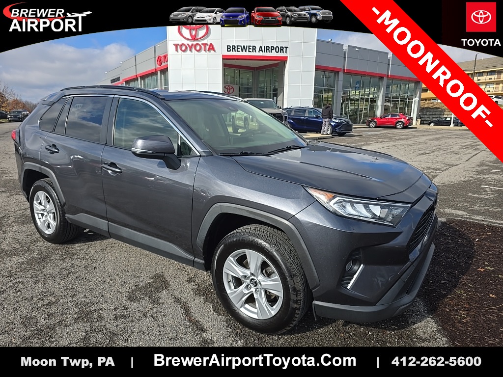 2019 Toyota RAV4 XLE's photo