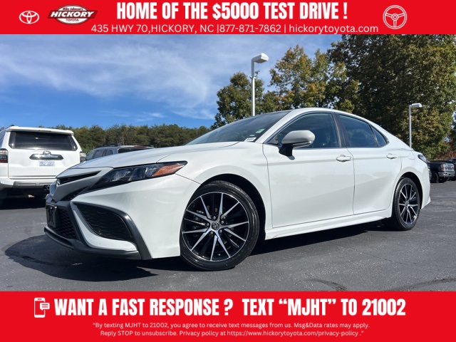 2024 Toyota Camry SE