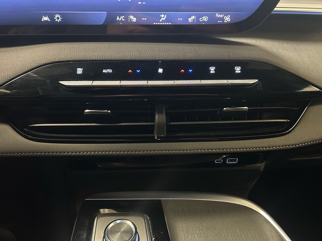 used 2025 Buick Enclave car, priced at $35,105