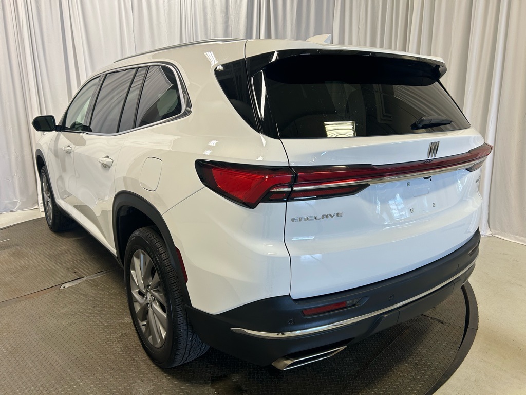 used 2025 Buick Enclave car, priced at $35,105