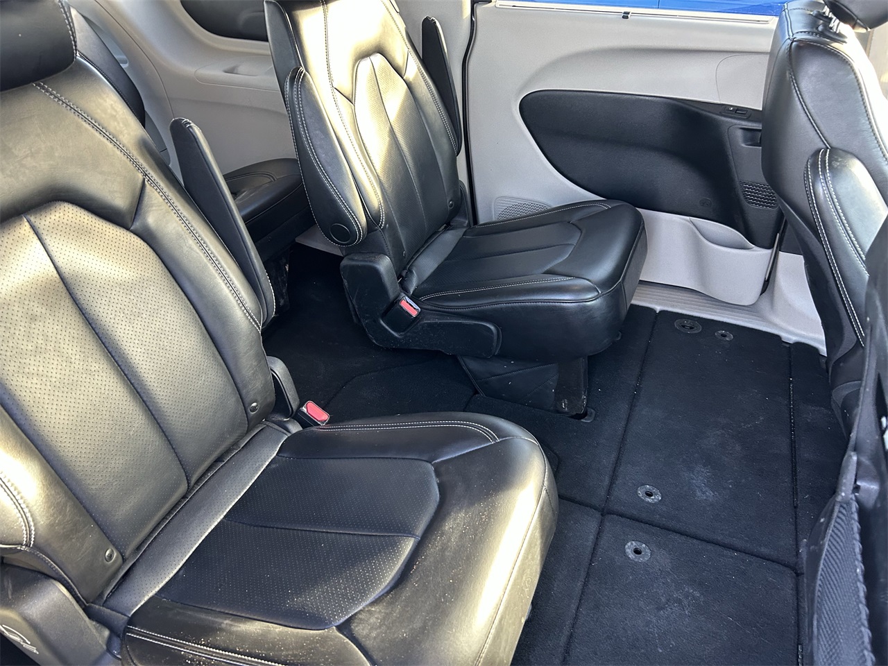 used 2023 Chrysler Pacifica car, priced at $21,238