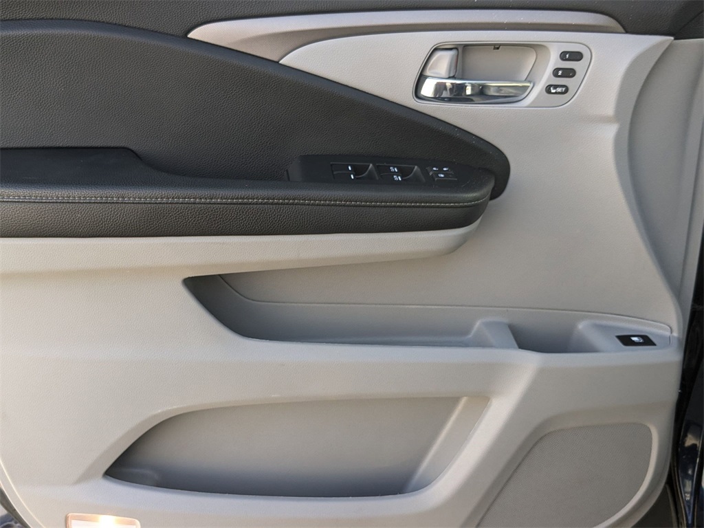 2022 Honda Ridgeline RTL-E photo 10