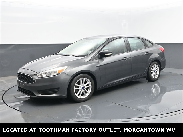 2017 Magnetic Ford Focus SE FWD Sedan