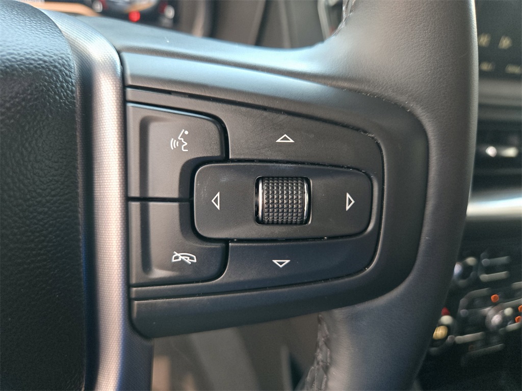 2024 Gmc Yukon SLE photo 16